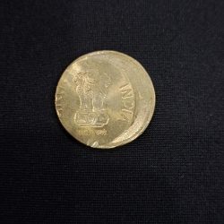 Alternative view of RARE 5 RUPEE COIN OFF CENTER ERROR 2017 BUNC CONDITION