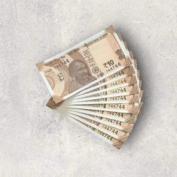 RS 10/- INDIA BANK NOTE SEMI FANCY 10 NOTE SAME NUMBER SET 744744 UNIQUE AND RARE