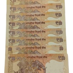 Alternative view of 10 Rupees GANDHI Issue D. SUBBARAO & RAGHURAM RAJAN with FANCY LAKHS Serial Numbers [100000-900000] COMPLETE SET 9 Notes **V.RARE** UNC Grades with Minor Spots.