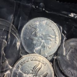 Alternative view of 1 RUPEE COIN 2023 HYEDERABAD MINT AZADI KA AMRIT MAHOTSAV SEALED PACKET