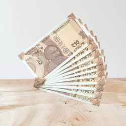 RS 10/- INDIA BANK NOTE SEMI FANCY 10 NOTE SAME NUMBER SET 679679 UNIQUE AND RARE