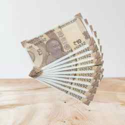 RS 10/- INDIA BANK NOTE SEMI FANCY 10 NOTE SAME NUMBER SET 692692 UNIQUE AND RARE