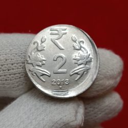 Two Rs Heavy Shifting Error Coin 2013 Noida Mint Unc Condition