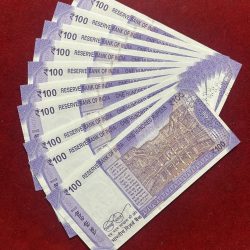 Alternative view of Rs 100 Bank note 10 pcs set Lower number 000001 to 000010 Gem UNC condition same prifix recieve