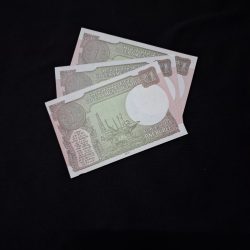 Alternative view of ONE RUPEE THREE NOTES SAME SERIAL NO. DIFFERENT PREFIX