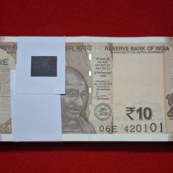 10 RUPEE PACKET STARTING 420 CHOR NUMBER GEM UNC CONDITION PACKET SERIAL NO. 420101