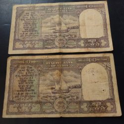 Alternative view of Reserve Bank of India 10 ruppee notes PC. Bhattacharya Excellent condition rare note 2 piece given Same and similar piece available