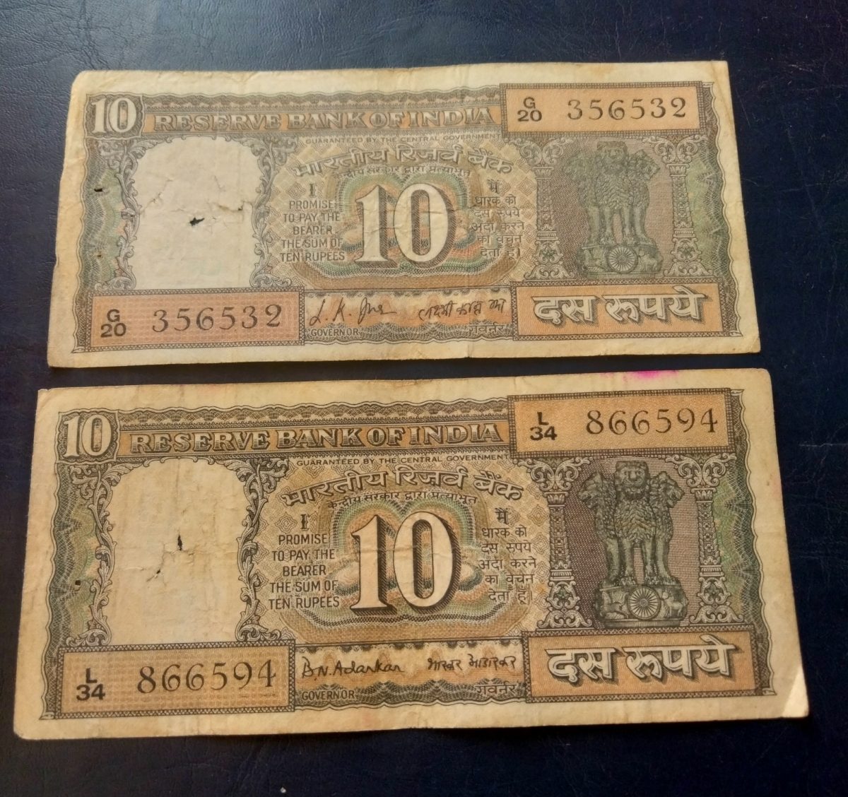 Reserve Bank of India 2 different signature 10 ruppee notes BN Adarkar and L.K.jha Back side mahatma gandhi Excellent condition rare note Same and similar piece available
