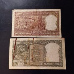 Alternative view of Reserve Bank of India Two different governor Denomination 2₹ Same and similar set are available