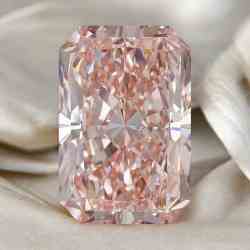 Radiant Shape Lab Grown Diamond 1 Carat Fancy Intense Pink Top Quality Top Color Very Unique and Rare Top Collectible Piece