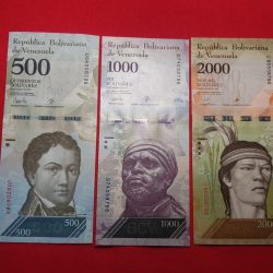VENEZUELA 3 NOTES SET 500,1000,2000 BOLIVARES Gem UNC CONDITION ENDING 786 NUMBER