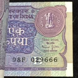 Alternative view of 1990 ONE RUPEES GOVERNOR BIMAL JALAN RARE SERIAL PACKET