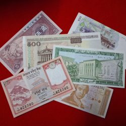 FOREIGN NOTE 5+1 NOTE FREE GEM UNC CONDITION