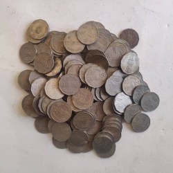 Alternative view of Republic india Small size coin 2 ₹ Mix date 6 gm Denomination 2 ₹ Excellent condition 100 piece given Same and similar piece available