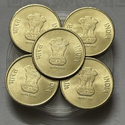 Alternative view of 5 RS 75th Years OF Independence Coin 2025 Kolkata Mint Unc