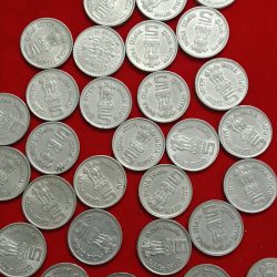 Alternative view of Five Rs Dandi Mule Coin Lion Side 60 Pcs Given Good Condition