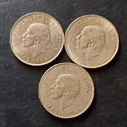India First prime minister of India Jawaharlal Nehru Denominaton 1 ₹ Excellent condition 3 piece given Same and similar piece is available