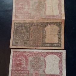 Alternative view of Reserve Bank of India Rs 2 Note 3 different signature Condition as image 3 piece given Same and similar piece available
