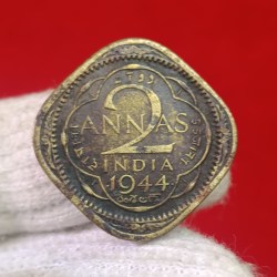 Alternative view of George Vi 2 Annas Rare Coin 1944 Year Lahore Mint 03