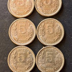 Alternative view of India Denominaton 5₹ Unc condition Metal coper nickel Year 2000 Same and similar set are available