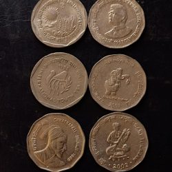 India 1₹ and 2₹ comrative coin Denominaton 1₹and 2₹ Metal copper nickel Same and similar set are available