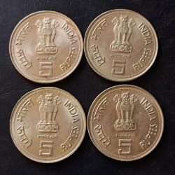 Alternative view of India First woman prime minister of India Indira Gandhi Denominaton 5₹ Metal coper nickel Same and similar set are available