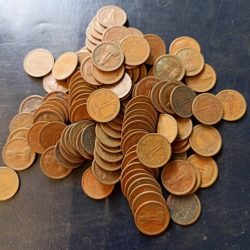 Alternative view of India Denominaton 1 naya paisa Metal copper Mix date 100 piece given Same and similar piece is available