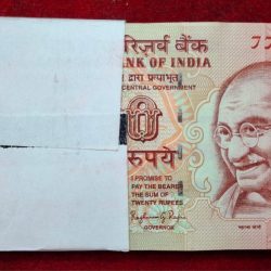 20 RUPEES OLD ISSUE SERIAL GOVERNOR RAGHURAM RAJAN RARE GEM UNC SERIAL PACKET