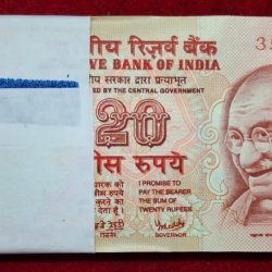 20 RUPEES OLD ISSUE SERIAL GOVERNOR Y.B.REDDY RARE GEM UNC SERIAL PACKET