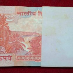 Alternative view of 20 RUPEES OLD ISSUE SERIAL GOVERNOR Y.B.REDDY RARE GEM UNC SERIAL PACKET