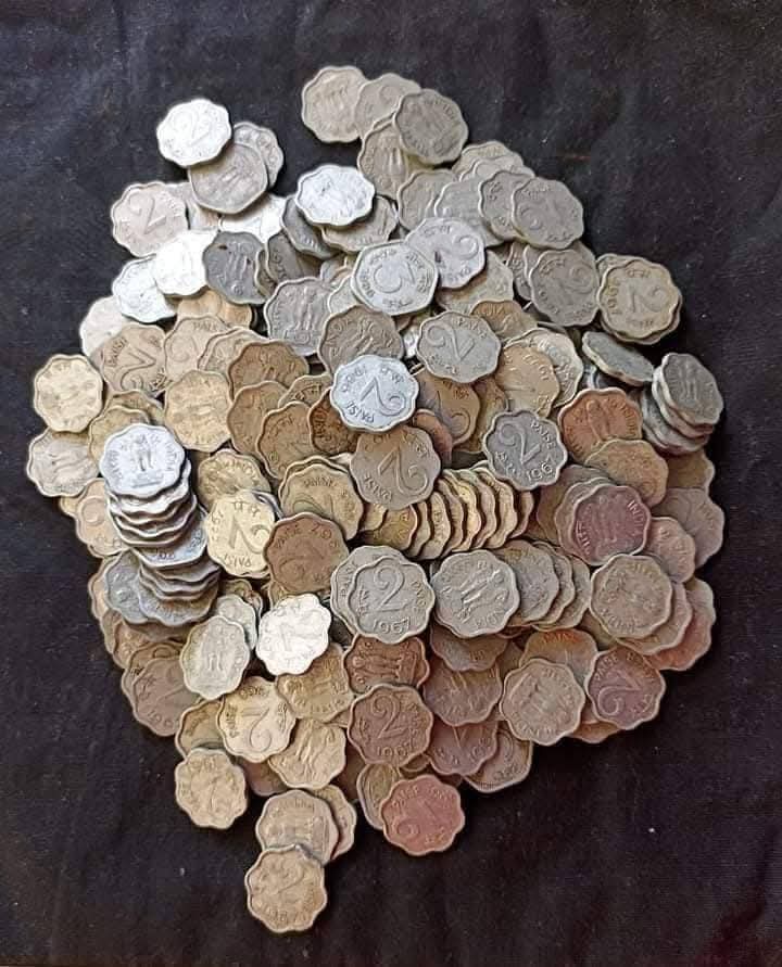 Republic India 2 paisa Condition as image. 100 piece given Same and similar piece available - Image 2