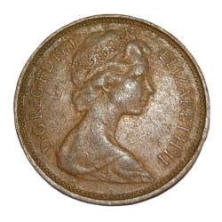 Alternative view of GREAT BRITAN UK Bronze 2 NEW PENCE CENT Year 1971 Queen ELIZABETH-II in Collectable Grade.