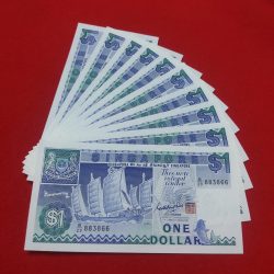 SINGAPORE 1 DOLLAR GEM UNC CONDITION EACH NOTE PRICE 315