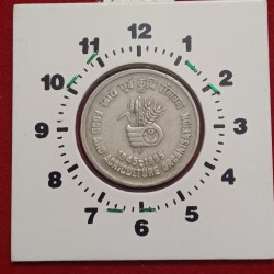 Alternative view of Five Rs Food and Agriculture Organization Copper Nickel 11'o Clock Rotation Side Error Hyderabad Mint