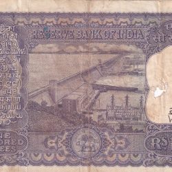 Alternative view of 100 Rupees Old Series Fafda note Big Size Very Rare Governor , P.C.BHTTACHARYA
