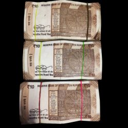 Alternative view of 10 Rupee 100 Used Note Bundle Non Serial MIX Condition Notes Total 100 Bank Notes Collection