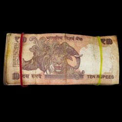 Alternative view of 10 Rupee 100 Used Note Bundle Non Serial MIX Condition Notes Total 100 Bank Notes Collection OLD STYLE