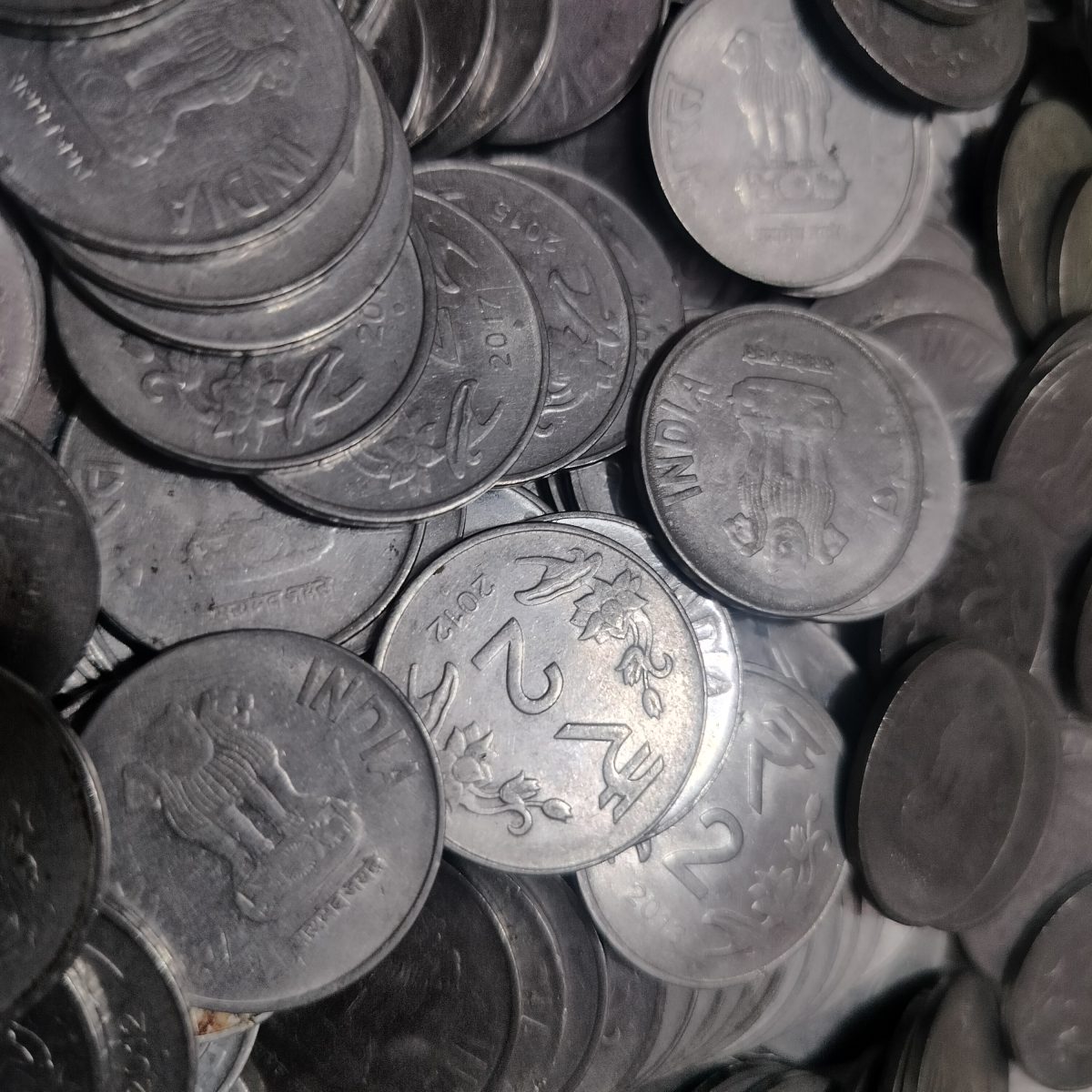 50 Coins Lot of 2 Rupee Date Mix Collection of Republic India Coins Mix Randomly 50 Coins Given - Image 2