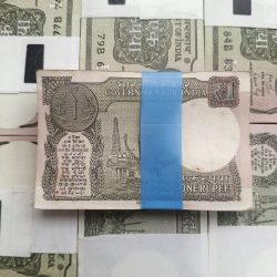 Alternative view of Super Demanding Rare One Rupee 2015 Bundle 100 Note Packet Serial Wise New Fresh Notes Sign By Rajiv Meharshi Year Single Bundle Given