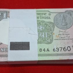 ONE RUPEE PACKET 2018 DOUBLIE NO. PACKET SERIAL NO. 637601