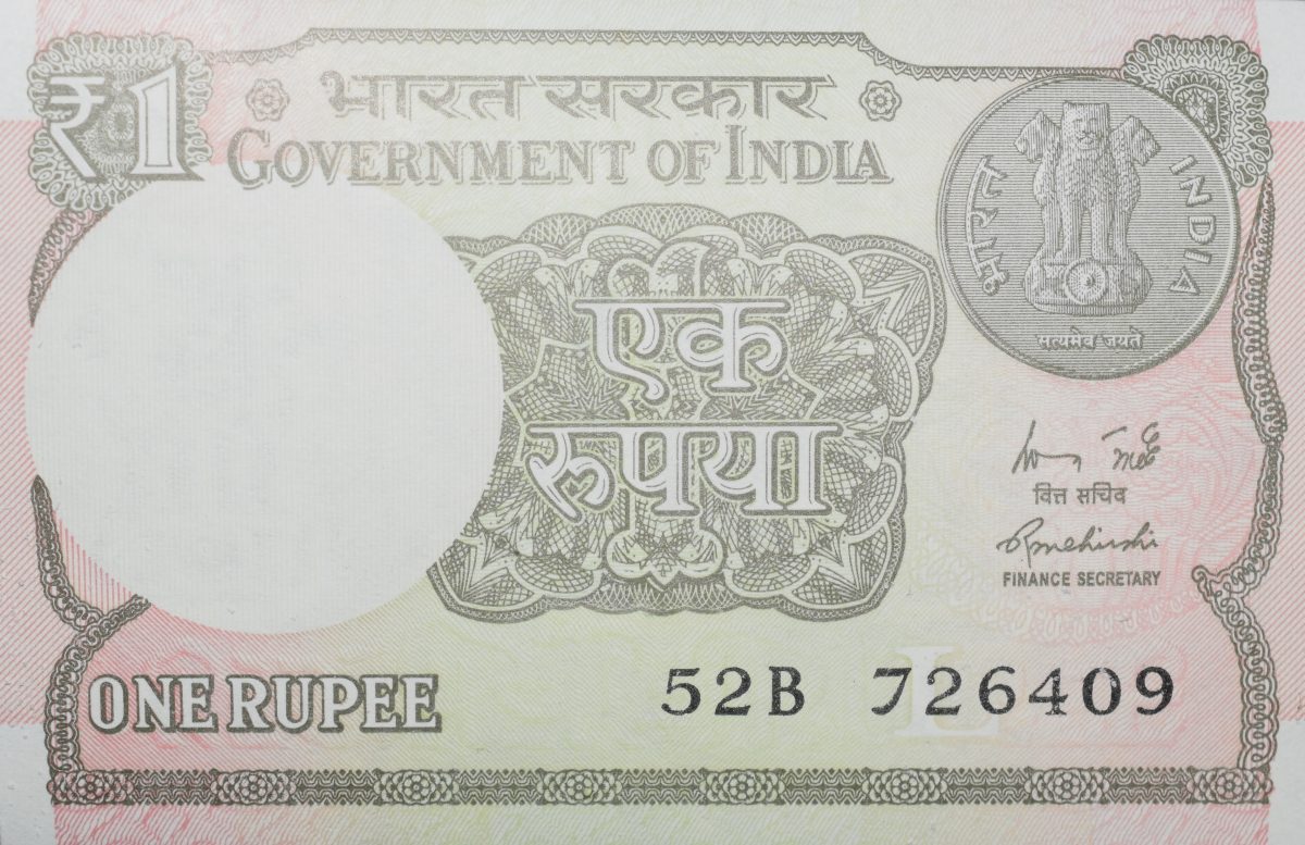 1 Rupee of Republic India (AD 2015) Rajiv Mehrishi Signature - Sagar Samrat - oil rig