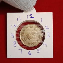 Alternative view of Two Rs Copper Nickel 2"o Clock Error Coin lion side 2003 Year Noida Mint RBI Mistake Coin