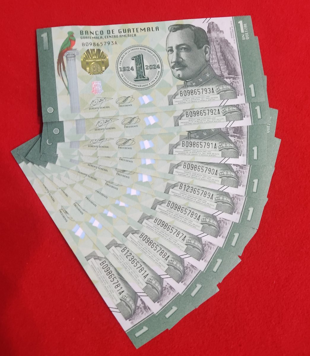 ONE QUETZAL NOTE GUATEMALA GEM UNC CONDITION EACH NOTE PRICE 168