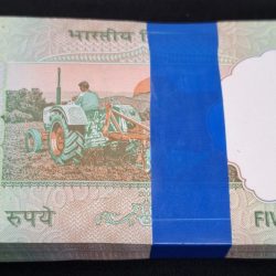Alternative view of RARE 5 RUPEE BUNDLE STARTING 007 GEM UNC CONDITION SERIAL NO. 007101