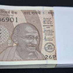 TEN RUPEE PACKET GEM UNC CONDITION STARTING 786 BUNDLE SERIAL NO. 786901