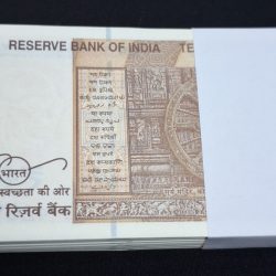 Alternative view of 10 RUPEE PACKET STARTING 420 (CHOR NUMBER) GEM UNC CONDITION SERIAL NO. 420801