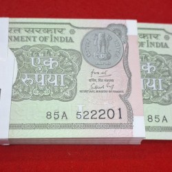 ONE RUPEE PACKET 2018 5 TIMES 22222 GEM UNC CONDITION BUNDLE SERIAL NO. 522201