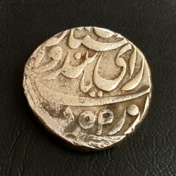 Alternative view of INDIA🇮🇳 PRINCELY STATE BIKANER STATE 1₹ RARE Princely state of Bikaner ,silver Early issue hand struck & Jaipur state Weight 11.2 gm each 1 CONDITION. Excellent 2 piece given Same and similar piece available