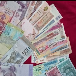 Alternative view of 50 Different Foreign Bank Notes Gem Unc Condition World Notes Collection (Copy)