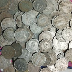 Alternative view of One And Two Rs Commemorative Scare Coins Many Varieties Or Mix Mints Coins 100 Pcs Given